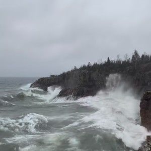 Meet your Posher, Claire